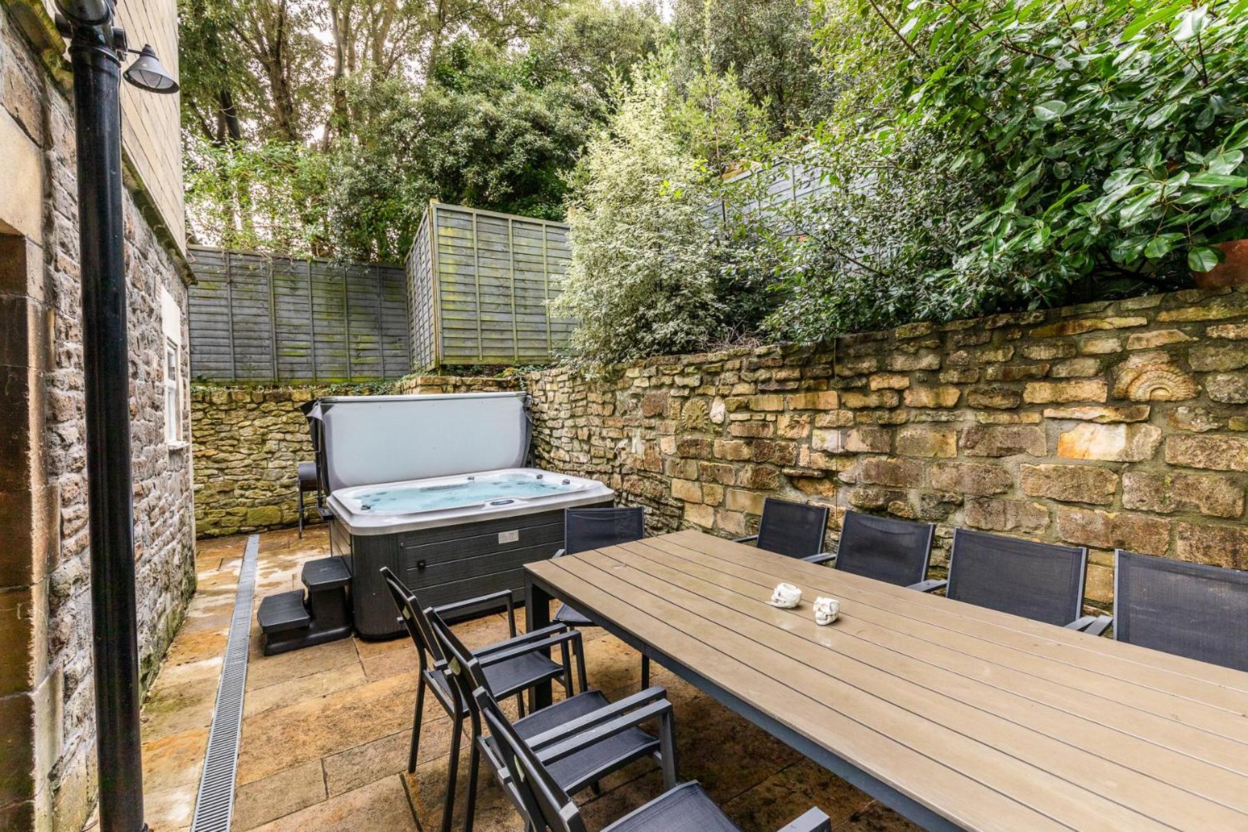 Locksbrook Lodge - Hot Tub - Spacious Outdoor Space Μπαθ Εξωτερικό φωτογραφία