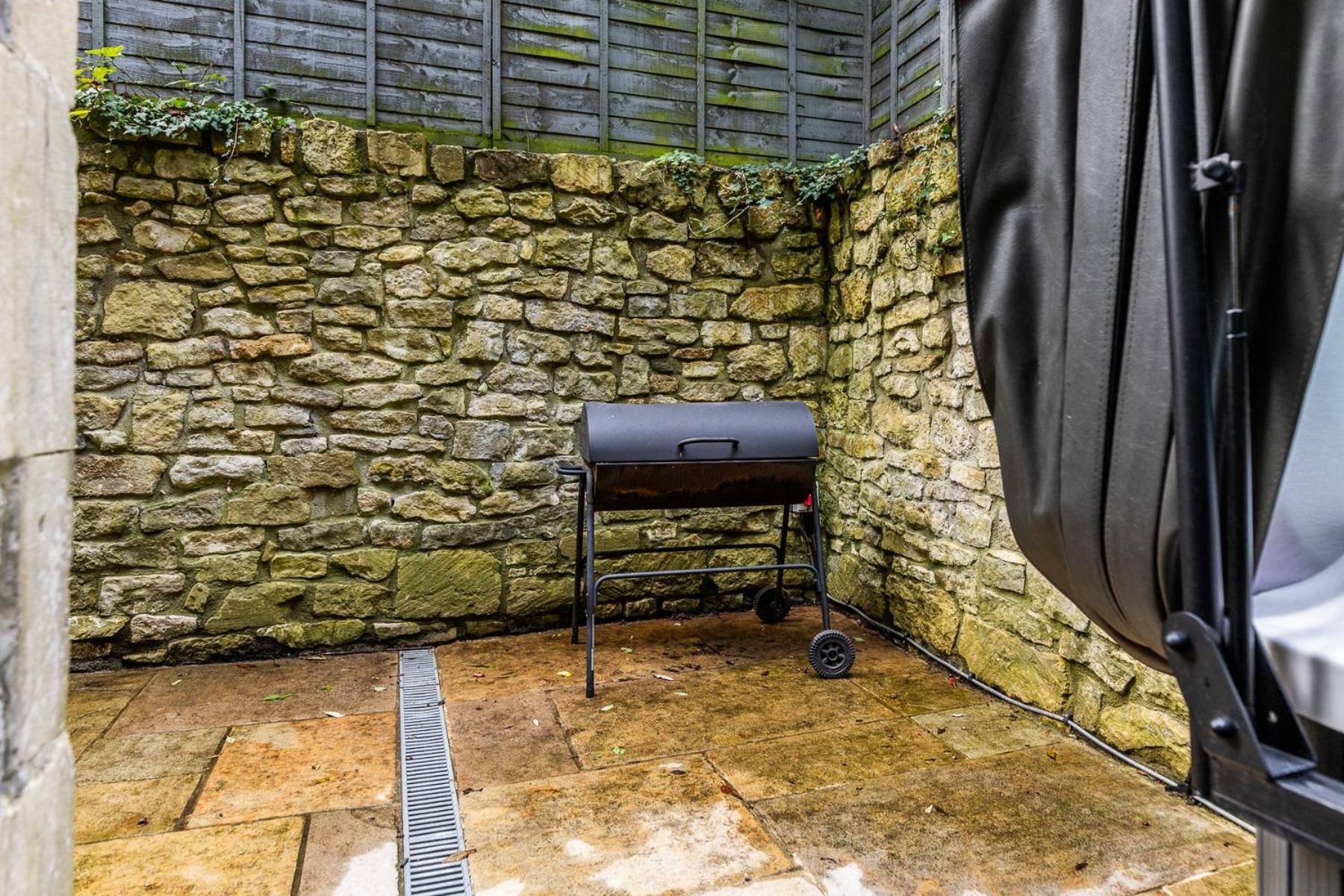 Locksbrook Lodge - Hot Tub - Spacious Outdoor Space Μπαθ Εξωτερικό φωτογραφία